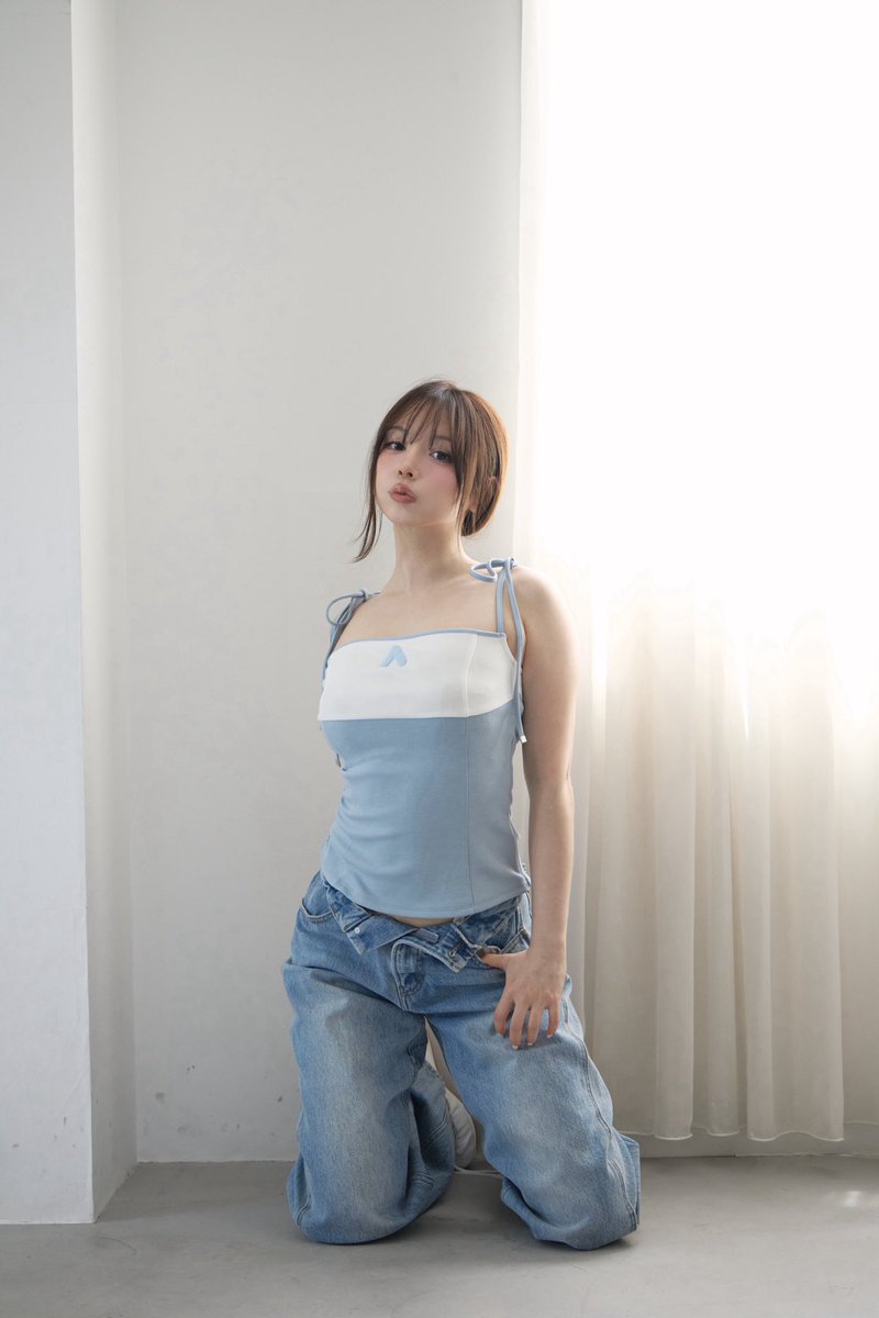 Sora bicolor camisole color ice blue/black ¥7700-tax in バスト下で