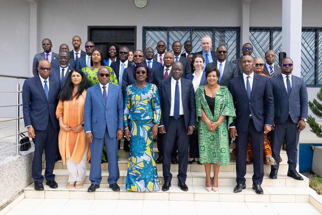 Marie-Chantal Uwanyiligira (@muwanyiligira) on Twitter photo Félicitations au gouvernement de Côte d’Ivoire pour le lancement effectif des réformes du secteur éducatif ! Un pas clé pour l’emploi des jeunes et le dividende démographique, salué par la <a href="/Banquemondiale/">Banque mondiale</a> lors d’un deep dive avec les 4 ministres de l’éducation et de la jeunesse. Félicitations au gouvernement de Côte d’Ivoire pour le lancement effectif des réformes du secteur éducatif ! Un pas clé pour l’emploi des jeunes et le dividende démographique, salué par la <a href="/Banquemondiale/">Banque mondiale</a> lors d’un deep dive avec les 4 ministres de l’éducation et de la jeunesse.