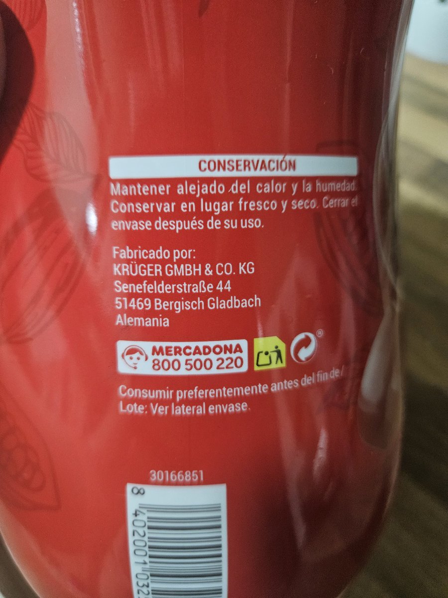 gelydj's tweet photo. @Mercadona nos tomáis por tontos?cambiáis productos que funcionan por otros de peor calidad manteniendo el mismo formato, y pensáis que no nos damos cuenta ? Un cacao que era bueno hecho en España sustituido por un sabor artificial de Alemania, INDIGNANTE! #NOCUELA #mercadona https://t.co/U7IyXTH0dC