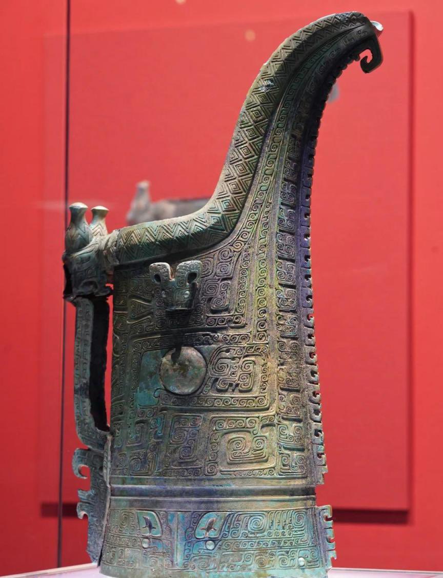 touch_beijing's tweet image. Two rare Chinese #relics from Hunan Province made their debut at the ongoing "#ThisistheShang" exhibition in the Beijing #GrandCanal Museum on July 1. The bronze Gong is a massive ritual vessel with a unique shape, the first of its kind in to be excavated in China.