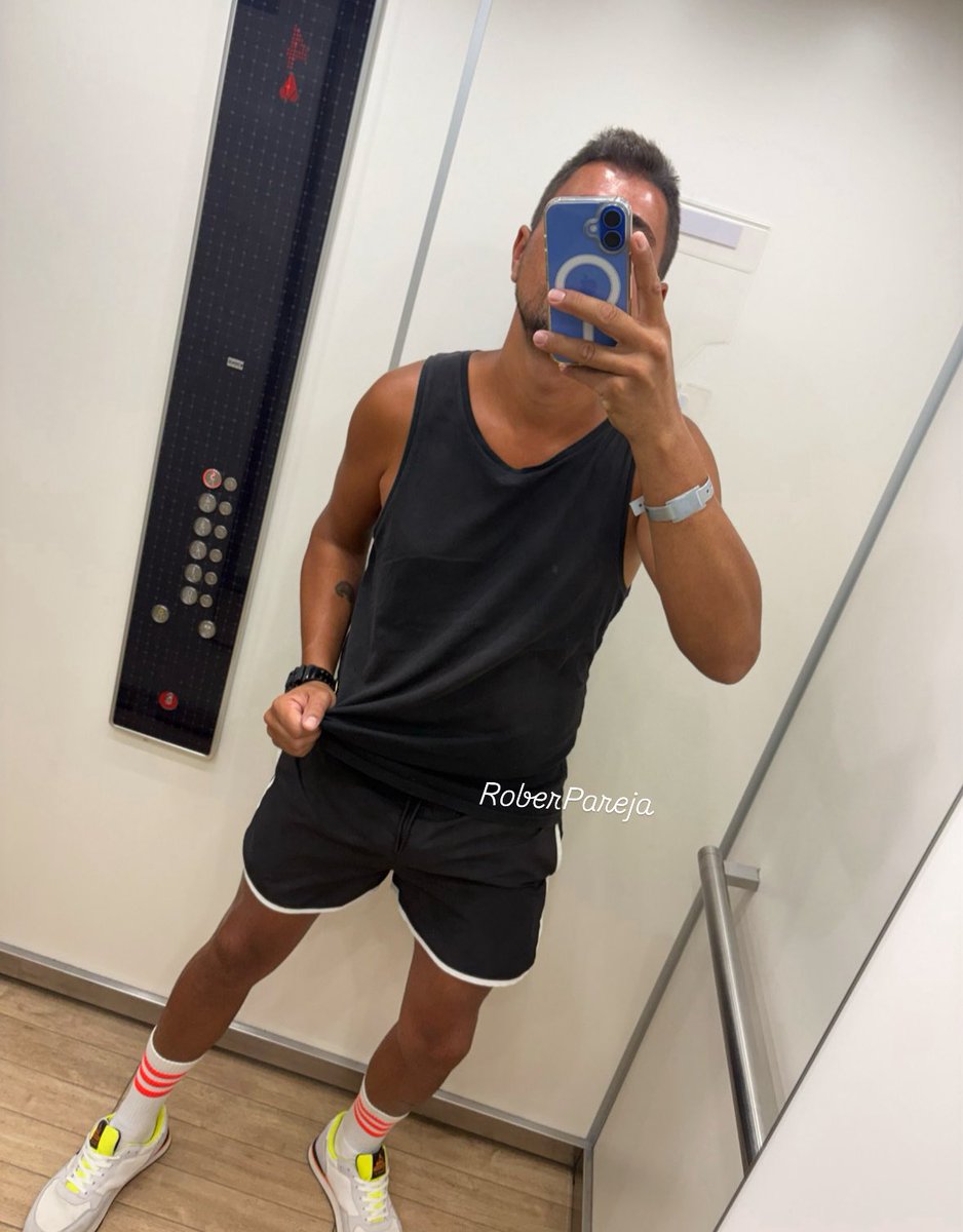 Te vienes?

Pocas ganas de trabajar este verano, pero muchas de follar! 🥵

<a href="/Chanel_Rpareja/">Chanel ✨</a>
