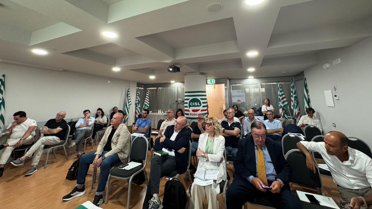 Comitato Esecutivo #CislPuglia, <a href="/CastellucciAnto/">Antonio Castellucci</a>: di fronte alle incertezze economiche e sociali della #Puglia la nostra organizzazione risponde nell'interesse dei lavoratori con #dialogo #responsabilità #ascolto #coraggio #partecipazione, slogan prossimo Congresso <a href="/CislNazionale/">CISL Nazionale</a>