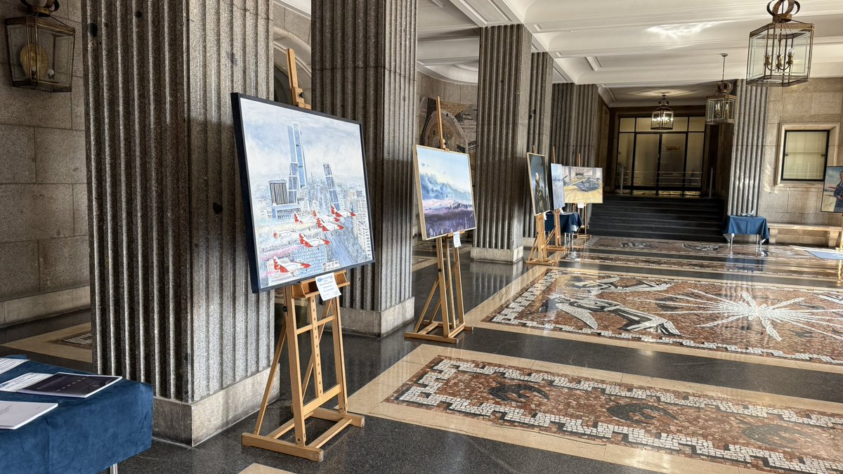 📣 Aviadores📣

Ya podéis visitar la exposición de las obras galardonadas y seleccionadas de los #PremiosEA25 🏆

¿Dónde?  

📍Cuartel General del Aire y del Espacio.

📅 Horario: de lunes a viernes de 09h a 14h hasta el 15 de julio. 

No te lo pierdas.
