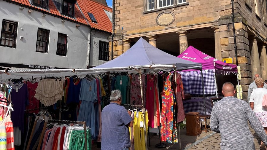 Support small traders and pop along to market day in #Whitby, #Bedale, #Hawes and #Settle.

#Scarborough Market Hall and #Richmond indoor market are also open.

A great chance to #ShopLocal

See other #NorthYorkshire market days at northyorks.gov.uk/markets
