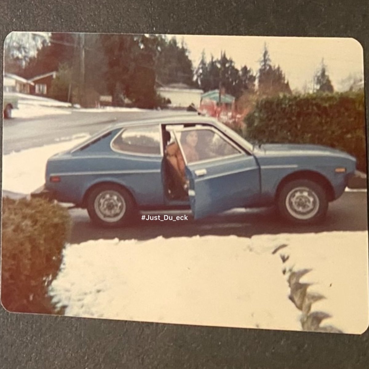 Jonathan Overton (@urduecksalesguy) on Twitter photo ➡️ What Model is This Car❓
⚡️⚡️ #NameTheClassicCar ⚡️⚡️ #Just_Du_eck
<a href="/CarConcerns/">Car Concerns Certified 🇺🇸</a> <a href="/urduecksalesguy/">Jonathan Overton</a> <a href="/SaysThapson/">Thoroughly Thapson</a> <a href="/ren_119/">Ren Kanzaki</a> <a href="/kmandei3/">David Kelso</a> <a href="/cpskins44/">CHRIS PEAK</a> <a href="/PickLegendary/">The Legendary Football Pool</a>
#VintageFamilyPic #Family #BackInTheDay #ClassicCars ➡️ What Model is This Car❓
⚡️⚡️ #NameTheClassicCar ⚡️⚡️ #Just_Du_eck
<a href="/CarConcerns/">Car Concerns Certified 🇺🇸</a> <a href="/urduecksalesguy/">Jonathan Overton</a> <a href="/SaysThapson/">Thoroughly Thapson</a> <a href="/ren_119/">Ren Kanzaki</a> <a href="/kmandei3/">David Kelso</a> <a href="/cpskins44/">CHRIS PEAK</a> <a href="/PickLegendary/">The Legendary Football Pool</a>
#VintageFamilyPic #Family #BackInTheDay #ClassicCars