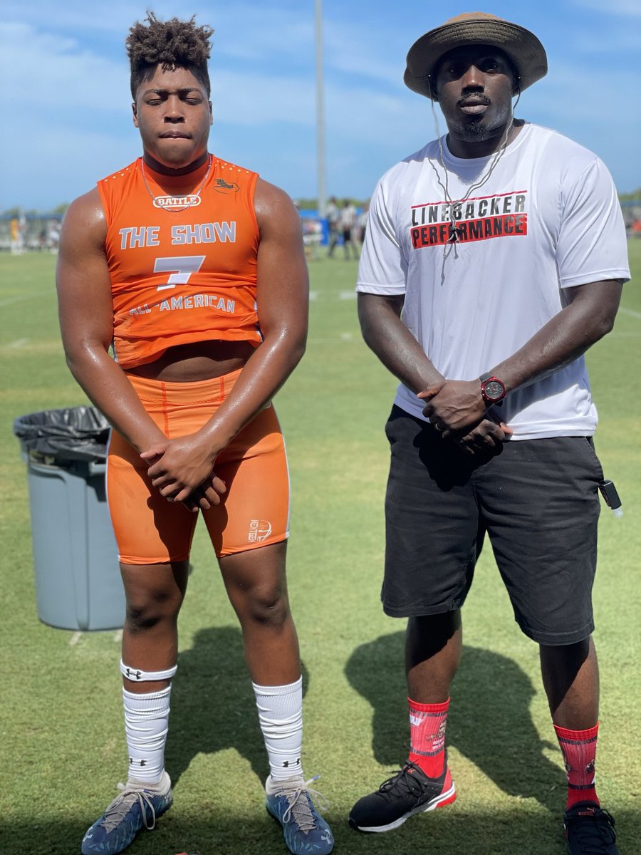 ltaylor0304's tweet image. It's about that time again. Last time we did this, we took off… ZT it’s your time baby. @_CoachHodge @_LBPerformance @Zechtaylor36 @josiahkeepit1
