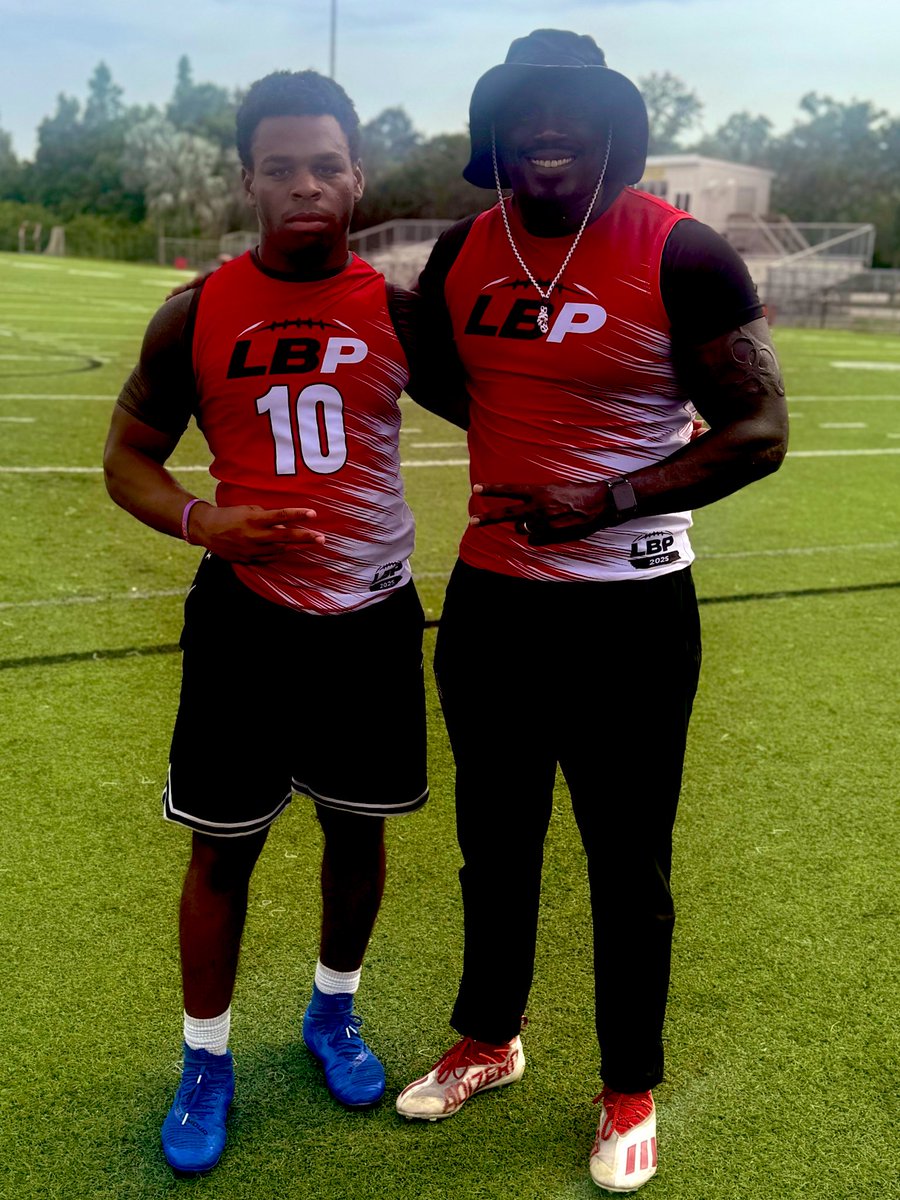 ltaylor0304's tweet image. It's about that time again. Last time we did this, we took off… ZT it’s your time baby. @_CoachHodge @_LBPerformance @Zechtaylor36 @josiahkeepit1