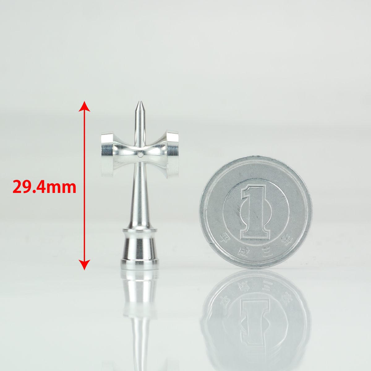 【新商品情報】
ボールベアリング内蔵モデルとして世界最小！
スピンギアオリジナルのMade in Japan精密極小けん玉「SGけん玉pico(ピコ)」
全体重量わずか3.4gの極小ボディを、実際に技が可能な高精度の加工で仕上げました。
ベアリング:NSKマイクロプレシジョン製 外径3mmベアリング