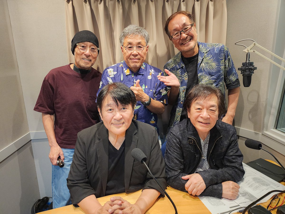 先週今週の『スターダストレビューの星になるまで』収録時のスタジオ写真です。
THE JAYWALKキーボードの杉田裕さん、アレレのレ時代メンバーの手島昭さんがゲストです！ あ、VOHさんもお見えですね。また登場していただけるかもとのこと。やったー！
#調布FM #星になるまで