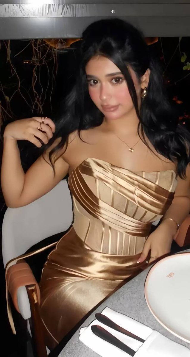 قوم ياممحون وافرك شحمتك على

عمتك لانا الطاهره لين تدوخ وتنقط😵‍💫😭🐽