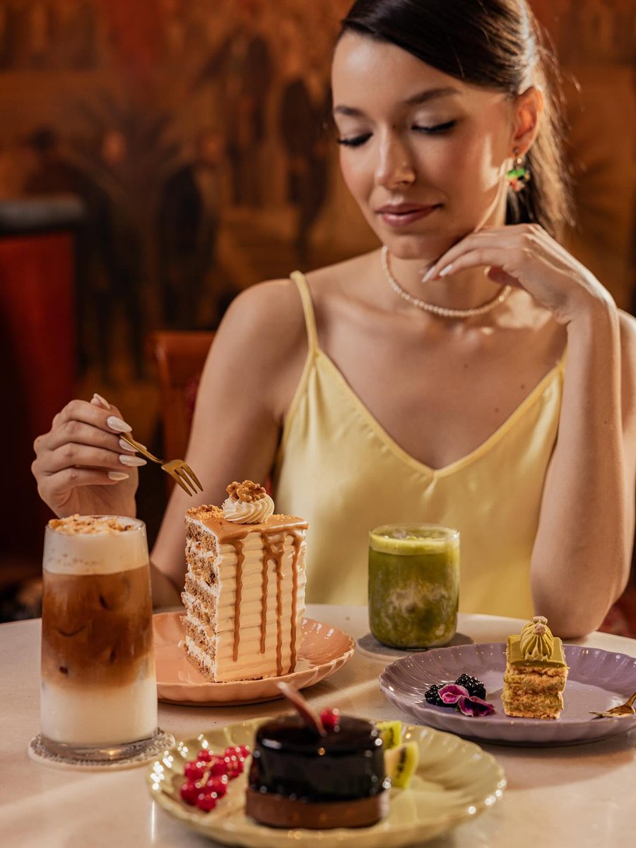 Cairo Marriott Hotel tweet media