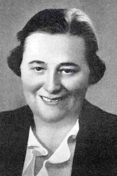 danyneudt's tweet image. Marie-Louise Hénin. Schaarbeek. Gescheiden. Tandarts. Verzetsgroep Zéro. Inlichtingen. Arrestatie op 4 november 1941. Deportatie naar Duitsland. Marie-Louise wordt onthoofd in Berlijn op 9 juni 1944. 45 jaar. #heldenvanhetverzet