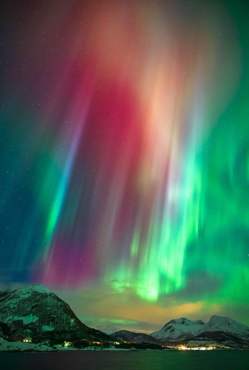 Who’s looking forward to the upcoming Aurora season ?? And no this is not #AI