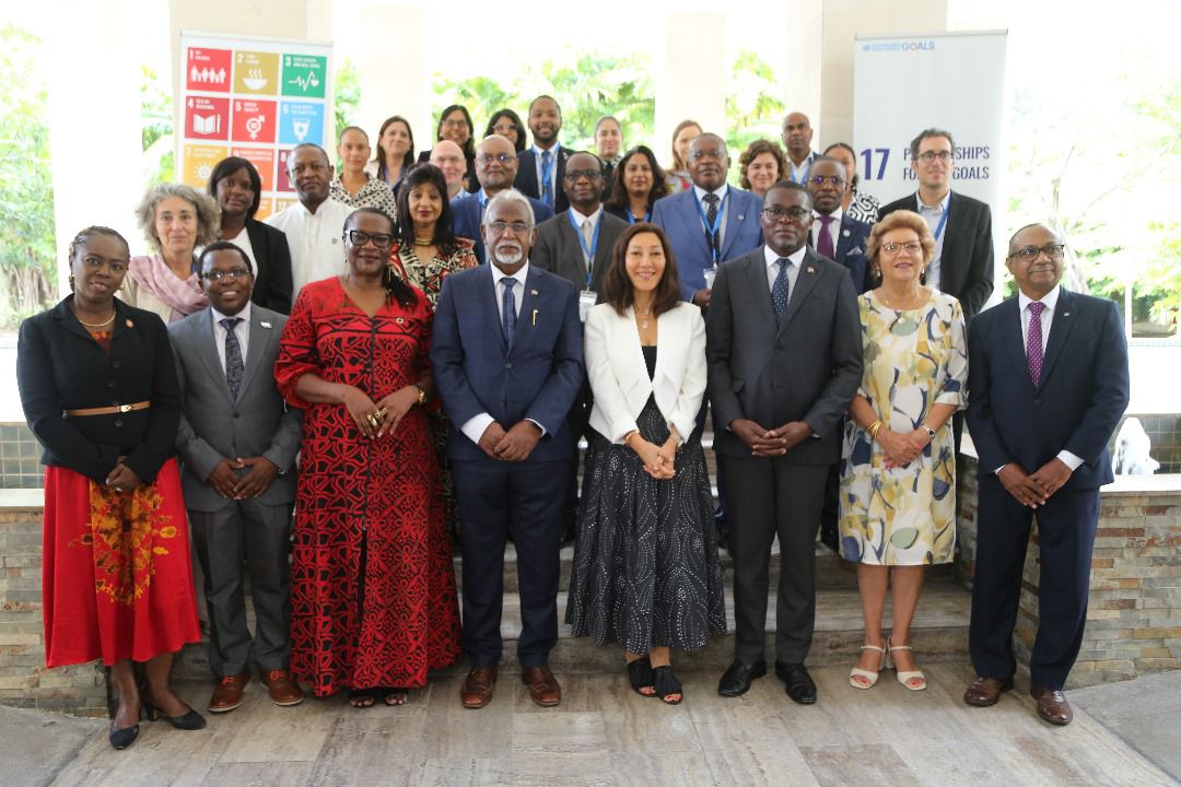 #HappeningNow our 🇺🇳25 agency #UNCTRetreat is connecting across 🇸🇨 &amp; 🇲🇺 under the theme: Repositioning UNCT for Accelerating Economic &amp; Climate Resilience for All. Guided by the #UNSDCFs w/ our national partners it's time to align, innovate &amp; deliver a resilient future together🌍