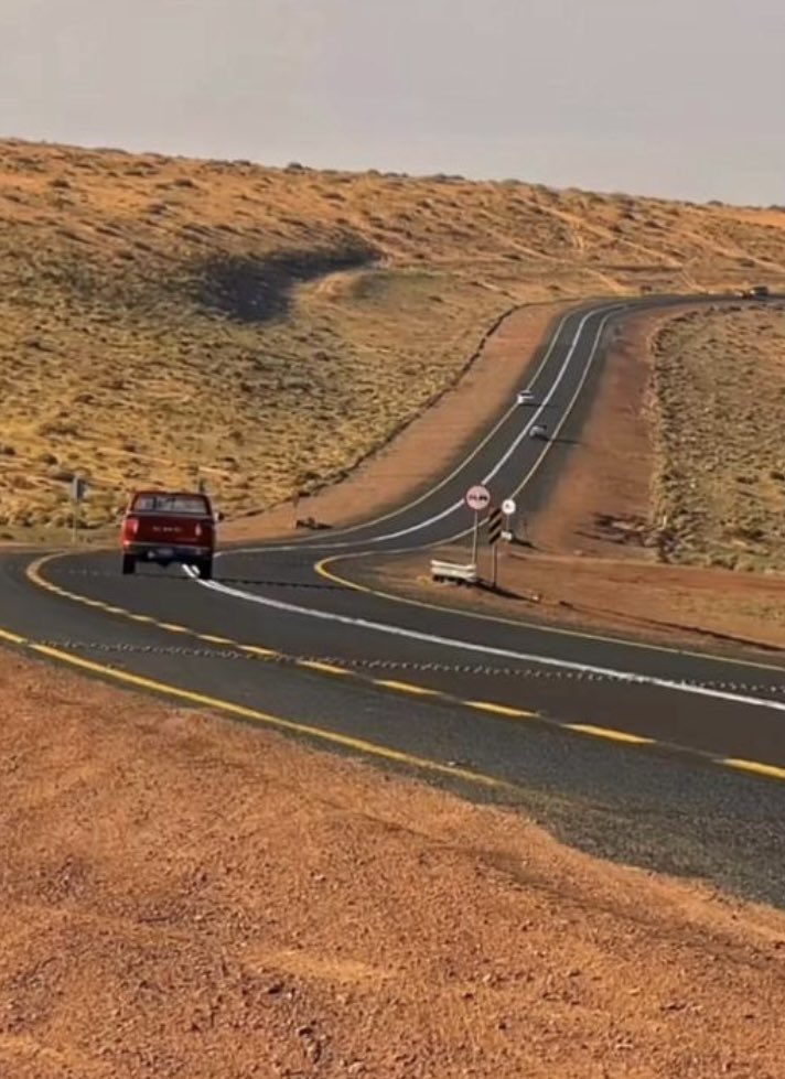 اللهم لا تجعلنا من الذين ضل سعيُهم في الحياة الدنيا وهم يحسبون أنهم يُحسنون صُنعا
اللهم إنا نسألك البركة والتوفيق والعفو والعافية والدعوة المستجابة
اللهمّ يامن توزعت الأرزاق بكرمه وتنفس الصبح بأمره بلغنا أسمى مراتب الدنيا وأعلى منازل الآخِره