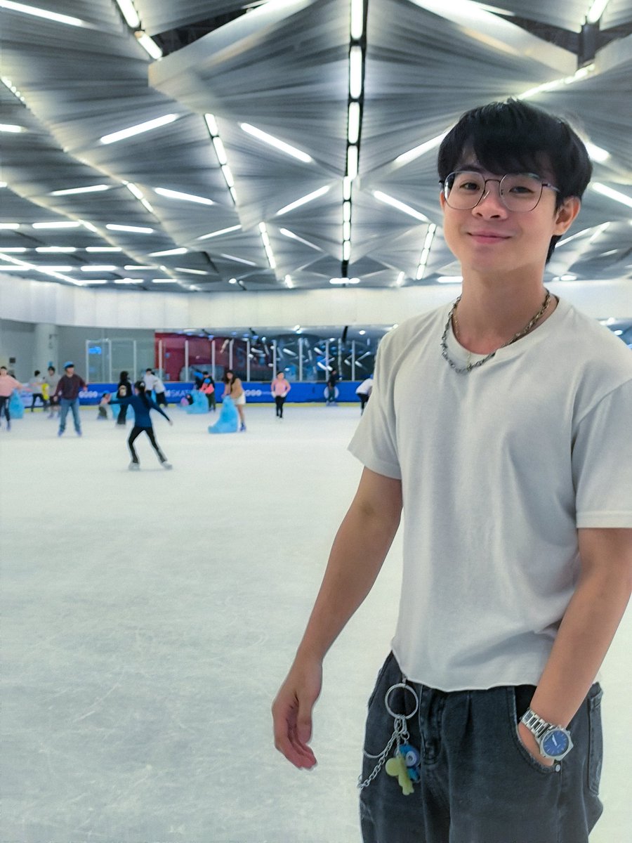 Peter Pan ✨ tweet media