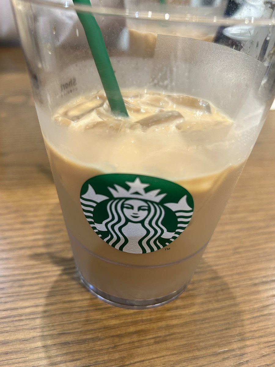 ビタークリームコーヒー美味い！
良く混ぜて飲むべし。