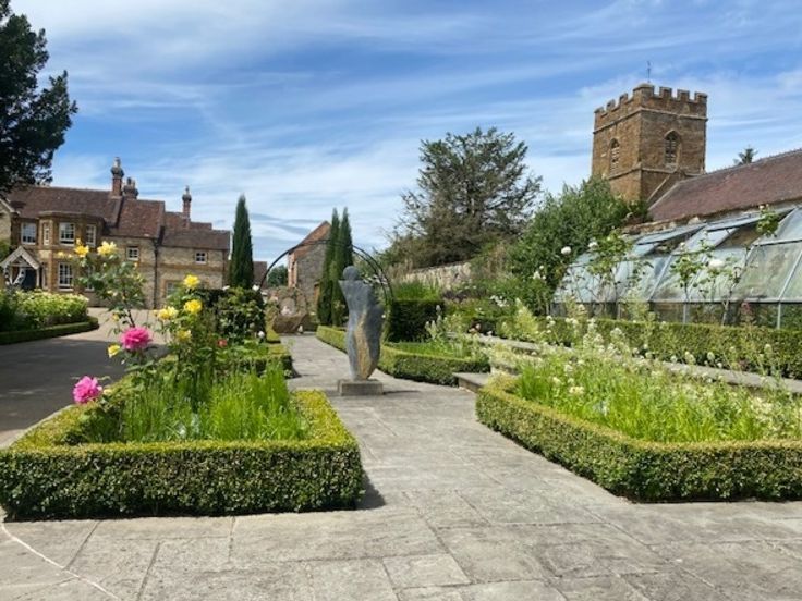 WarksNGS's tweet photo. This week there are more opportunities to visit Monksbridge, near Kineton - a wonderful garden with plenty of features to enjoy!

Monksbridge, CV35 0NA
Tue 1st &amp; Thu 3rd July, 9 - 3pm
Admission £8, children free
Refreshments in the church, 10.30 to 3.30

https://t.co/5dOcVyBPZX https://t.co/w0FhPVl0WQ