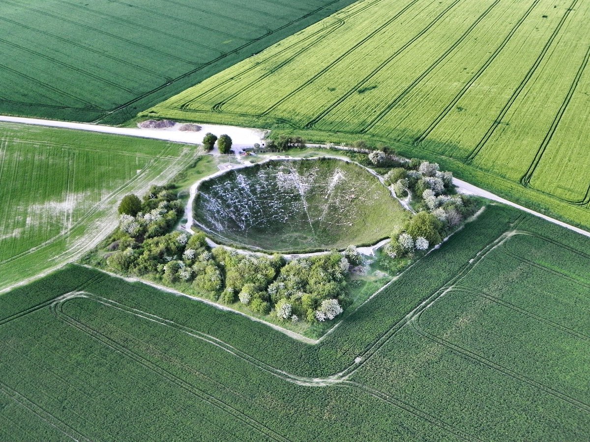 jbanningww1's tweet image. Remembering all those who went over the top at the Somme 109 years ago today. ‘The day of hope and slaughter’ as one survivor memorably named it. A day like no other #Somme #WW1
