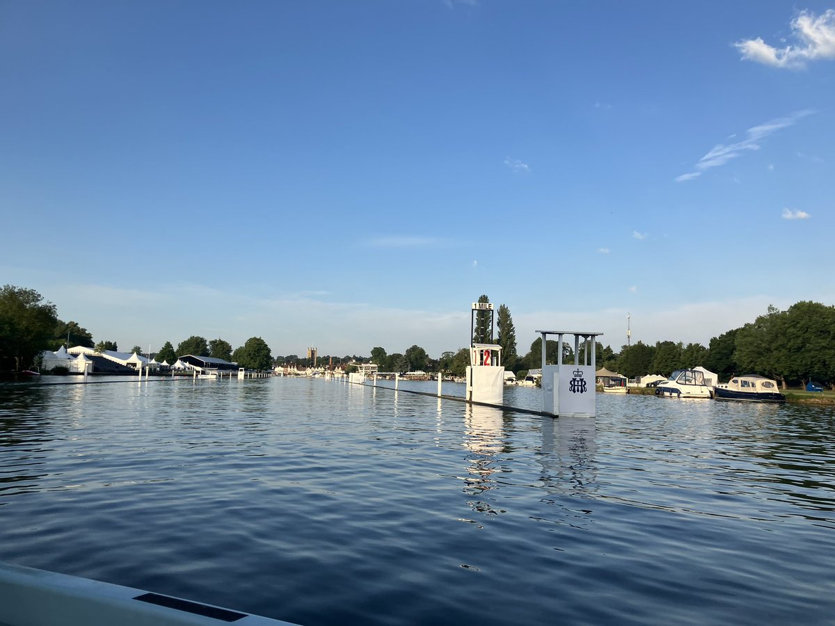 TimDellor's tweet image. All this week on the breakfast show on @BBCBerkshire we’re in sizzling hot Henley. The @HenleyRegatta until Sunday. Lots of the best in the world competing, including the Australia 8 pictured with my thumb (!). Beware of the traffic.