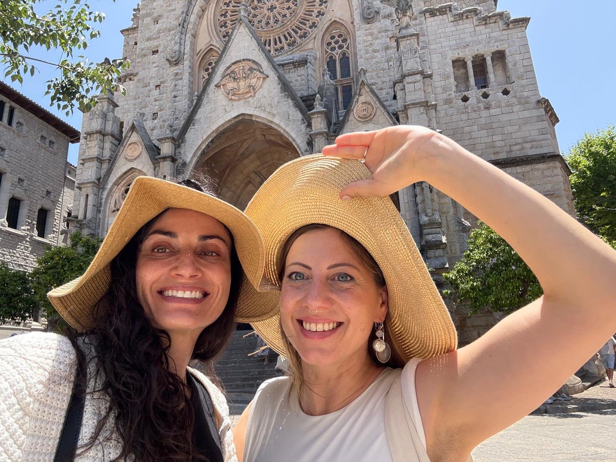 Antonella Tramacere trying to write w/o typos (@antonellatrama3) on Twitter photo So glad to have the chance to spend again some time with the charming and brilliant <a href="/ProfLaurenRoss/">Lauren N. Ross</a> in Palma de Mallorca. Looking forward to seeing you soon virtually or in presence. #complexity #workshop #emergence So glad to have the chance to spend again some time with the charming and brilliant <a href="/ProfLaurenRoss/">Lauren N. Ross</a> in Palma de Mallorca. Looking forward to seeing you soon virtually or in presence. #complexity #workshop #emergence