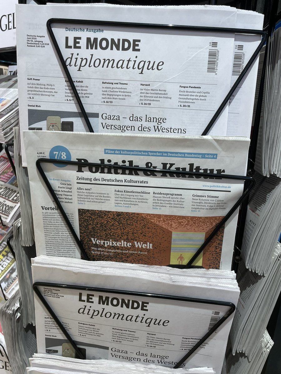 Olaf Zimmermann (@olaf_zimmermann) on Twitter photo Die neue Politik & Kultur <a href="/pukzeitung/">Politik & Kultur</a> ist ab heute an den Kiosken erhältlich. Hier im Berliner Hauptbahnhof. Oder digital hier: politikkultur.de Die neue Politik & Kultur <a href="/pukzeitung/">Politik & Kultur</a> ist ab heute an den Kiosken erhältlich. Hier im Berliner Hauptbahnhof. Oder digital hier: politikkultur.de