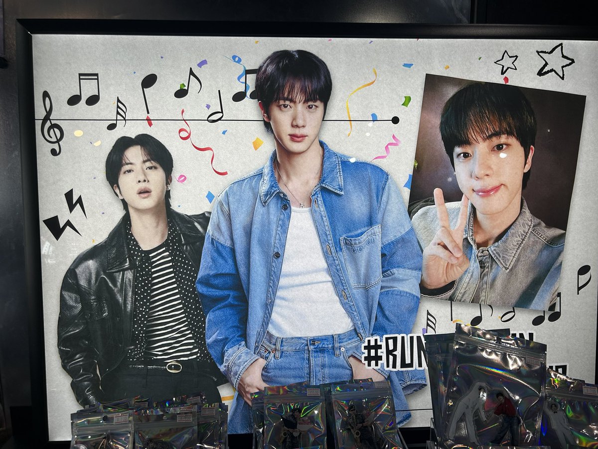 cafe_JINNY's tweet photo. 💜𝗥𝗨𝗡𝗦𝗘𝗢𝗞𝗝𝗜𝗡_𝗘𝗣.𝗧𝗢𝗨𝗥💜
BTS_jinソクジンコンサートを記念してイベントを開催いたします🐹
ᴅᴀᴛᴇ▸▸7.2~7.6

RT&amp;フォローされた方から1名様に 
B1サイズ大きなポスターをプレゼントします🎁

#RUNSEOKJIN_epTOUR
#Jin_TOUR_JAPAN 
#Jin_Echo #방탄소년단진 #JIN #진 #カフェJinny https://t.co/uTJVInLzw5