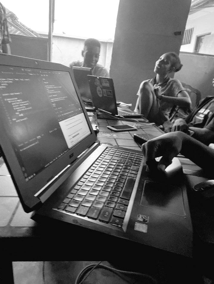 charlesnwawo's tweet image. Hit a wall today with LOOPS! 🤯
But after a few hours and some tutorials, it finally clicked!
Lesson is that frustration is just part of the breakthrough process and having an excellent community like @py_50c is reassuring 😇✨
#12weeksofPythoncode