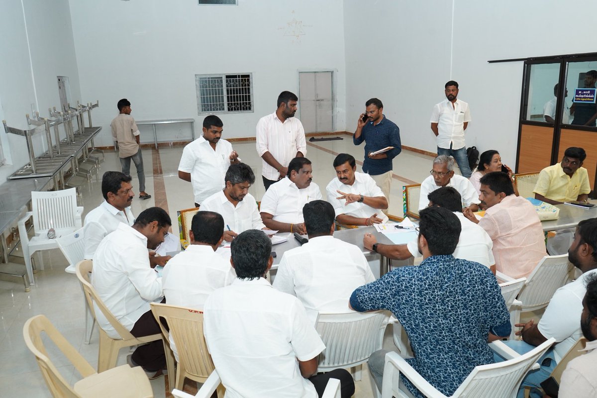 mp_saminathan's tweet photo. திருப்பூர் மாவட்டம், காங்கேயம் சட்டமன்ற தொகுதி, ஒன்றிய, நகர, பேரூர் கழக செயலாளர்கள் மற்றும் IT Wing நிர்வாகிகளுடன் ஓரணியில் தமிழ்நாடு ஆலோசனைக்கூட்டதில் பங்கேற்றோம்.
#MKStalin #MPSaminthan #Dmk #Dmkachievements #KangayamConstituency https://t.co/tpvVP2hNBT
