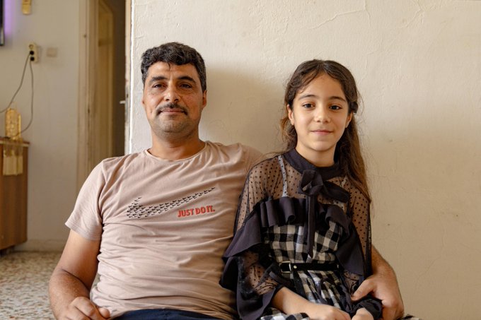 echo_Europe's tweet image. "I love school, especially math," Sidra says, a 9-year-old Syrian girl.
After the 2023 earthquakes in 🇹🇷, she dropped out of school due to financial challenges.
Thanks to @eu_echo, @CARE provides her cash assistance so she is back in school and dreams of becoming a teacher!