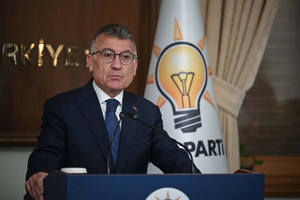 AK Parti TBMM Grubumuz tarafından hazırlanan çalışma hayatına ilişkin düzenlemeleri de içeren Bazı Kanunlarda ve 375 Sayılı KHK'de Değişiklik Yapılmasına Dair Kanun Teklifi TBMM Başkanlığı’na sunuldu. 🇹🇷📌

Detayları Grup Başkanımız Sn. Abdullah Güler kamuoyuyla paylaştı.