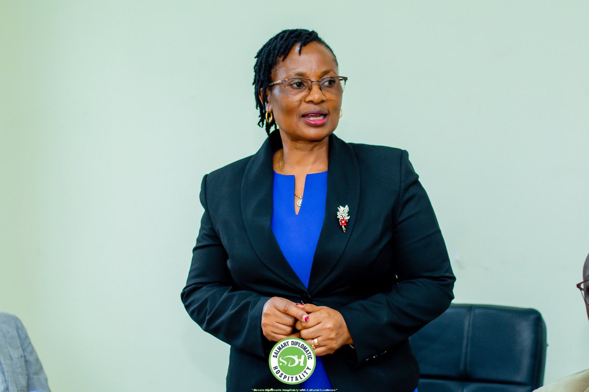 SalmartDiplomat's tweet image. 🤝🇹🇿🇰🇷
Introductory moments before the technical meeting, led by Dr. Mary Kishe, Director of Research, Development &amp;amp; Coordination at TAFIRI.

The KIOST delegation and TAFIRI team set the tone for collaboration under the Oceans &amp;amp; Fisheries Satellite Project.

#TAFIRI #KIOST