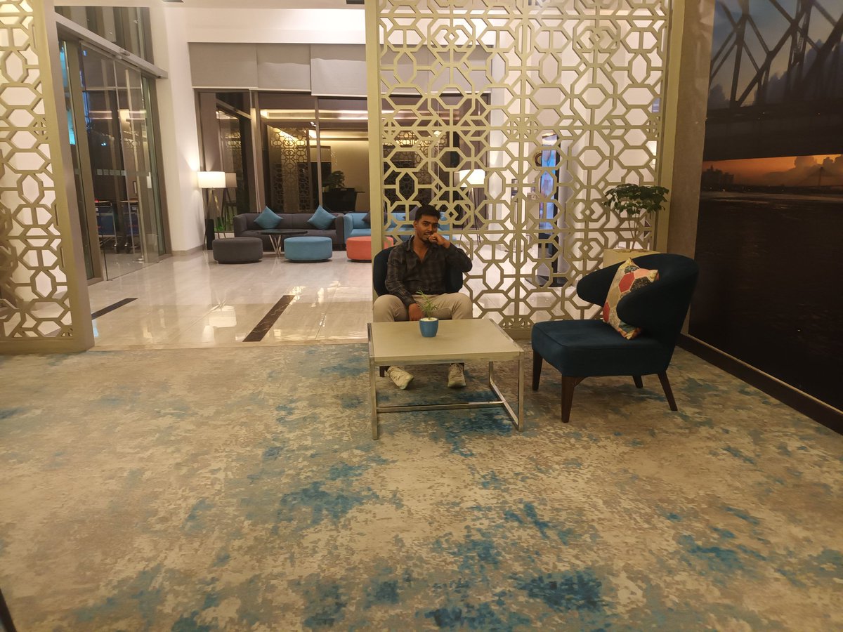 भाग रहे हो जिसके पीछे,
अगर मिल गया तो क्या करोगे!
ये जिसे तुम सुकून कहते हो,
उससे भी सुकून ना मिला तो क्या करोगे!