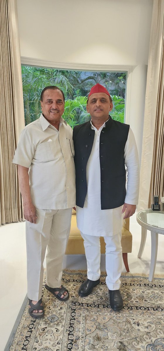 Haji Fazlur Rehman Ex MP (@hajifazlurrhman) on Twitter photo PDA के नायक, शोषितों, पीड़ितों के मसीहा, समाजवादी पार्टी के राष्ट्रीय अध्यक्ष आदरणीय अखिलेश यादव जी (पूर्व मुख्यमंत्री) को यौम-ए-पैदाइश की दिली मुबारकबाद।
अल्लाह उम्र में बरकत अता करे और इसी जज़्बे के साथ जनता की आवाज़ उठाते रहें, ये ही दुआ है।
<a href="/yadavakhilesh/">Akhilesh Yadav</a>
<a href="/samajwadiparty/">Samajwadi Party</a> PDA के नायक, शोषितों, पीड़ितों के मसीहा, समाजवादी पार्टी के राष्ट्रीय अध्यक्ष आदरणीय अखिलेश यादव जी (पूर्व मुख्यमंत्री) को यौम-ए-पैदाइश की दिली मुबारकबाद।
अल्लाह उम्र में बरकत अता करे और इसी जज़्बे के साथ जनता की आवाज़ उठाते रहें, ये ही दुआ है।
<a href="/yadavakhilesh/">Akhilesh Yadav</a>
<a href="/samajwadiparty/">Samajwadi Party</a>