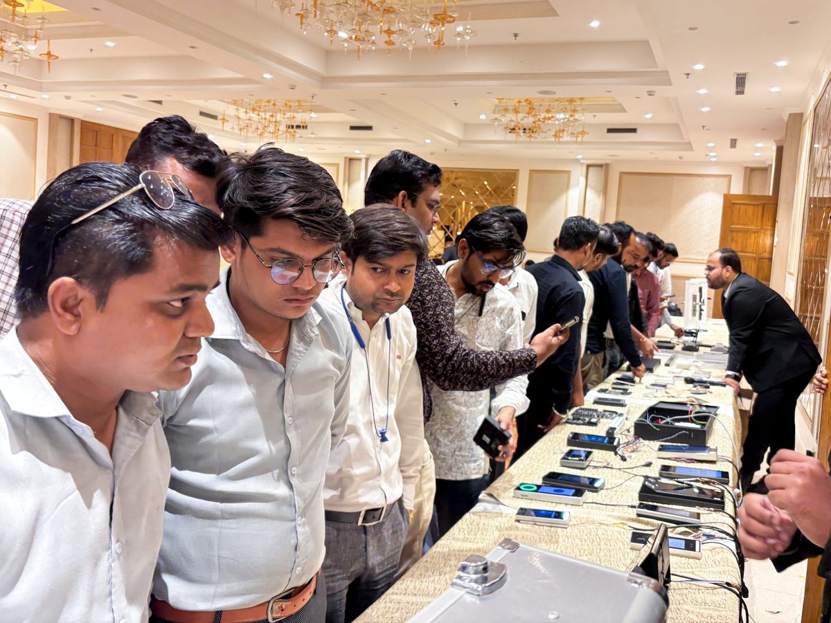 zk_india's tweet photo. More Info @ https://t.co/CV9Ai43eOc
#ZKTeco #Roadshows #Bhopal #Conference #Thankyou #Success #ZKTecoEvents #Newproducts #Roadshow2025 #ZKTecoIndia #Biometrics #AccessControl #FaceDetection #TimeAndAttendance #Fingerprintattendance #TouchlessBiometricSystem #letsconnect https://t.co/l2aOtb0dAG