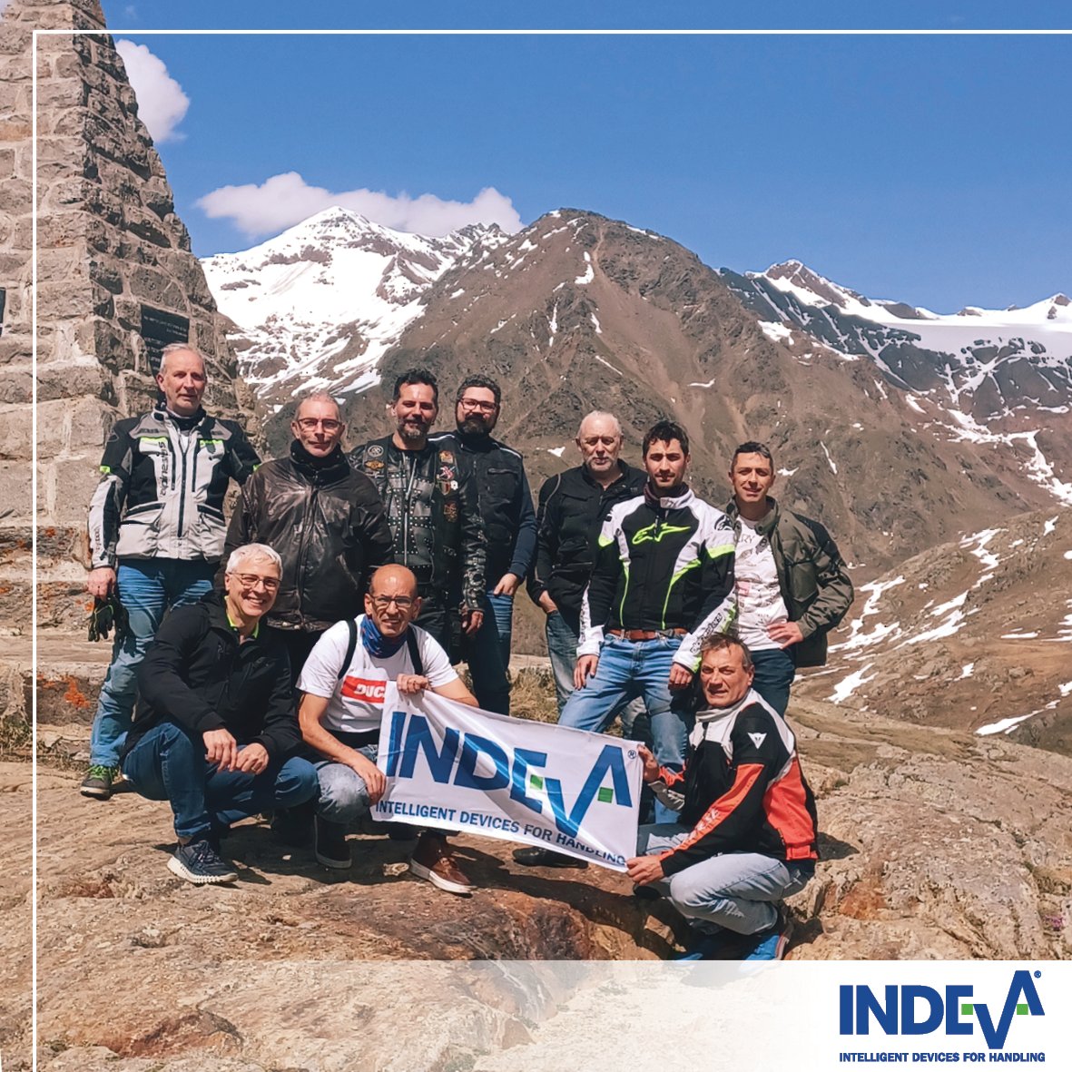 Indeva_Handling's tweet photo. 🏍️ 𝐀 𝐝𝐚𝐲 𝐨𝐧 𝐭𝐰𝐨 𝐰𝐡𝐞𝐞𝐥𝐬, 𝐮𝐧𝐢𝐭𝐞𝐝 𝐛𝐲 𝐭𝐡𝐞 𝐬𝐚𝐦𝐞 𝐩𝐚𝐬𝐬𝐢𝐨𝐧 🏍️
Not just a ride but a real team-building moment.
Winding roads, roaring engines, smiles behind helmets.
MOTO INDEVA Day was pure freedom, connection, and team spirit.
Thanks to everyone! https://t.co/wTG7pphGve