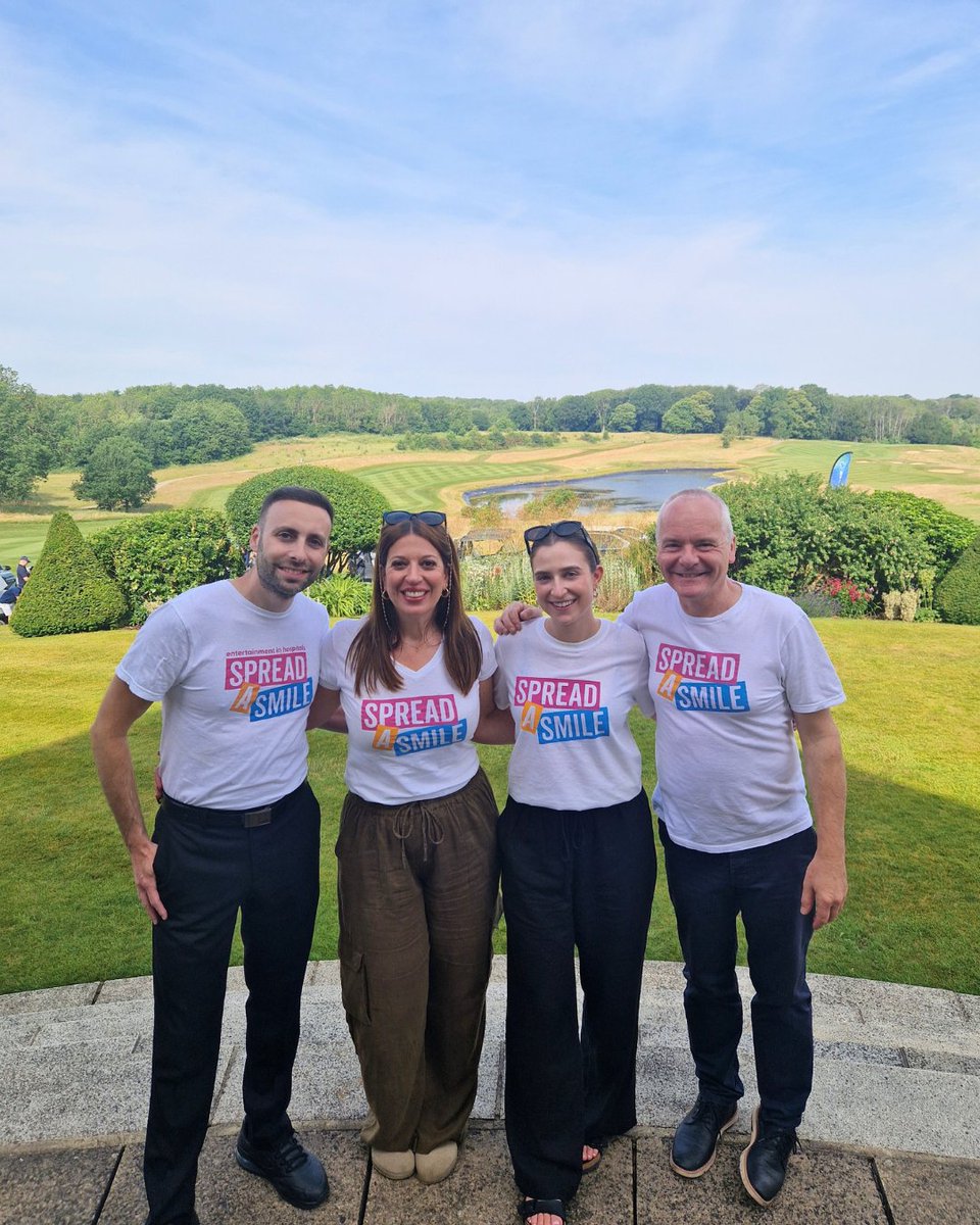 spreadasmileuk's tweet image. What a day! 🏌️‍♂️ The Canary Wharf Golf Day at the London Golf Club was a huge success, bringing together 200 golfers, including football legends @realromfordpele, @Mrjamieohara1, and @RealRazor

#SpreadaSmile #GolfDay #CharityEvent #Golf