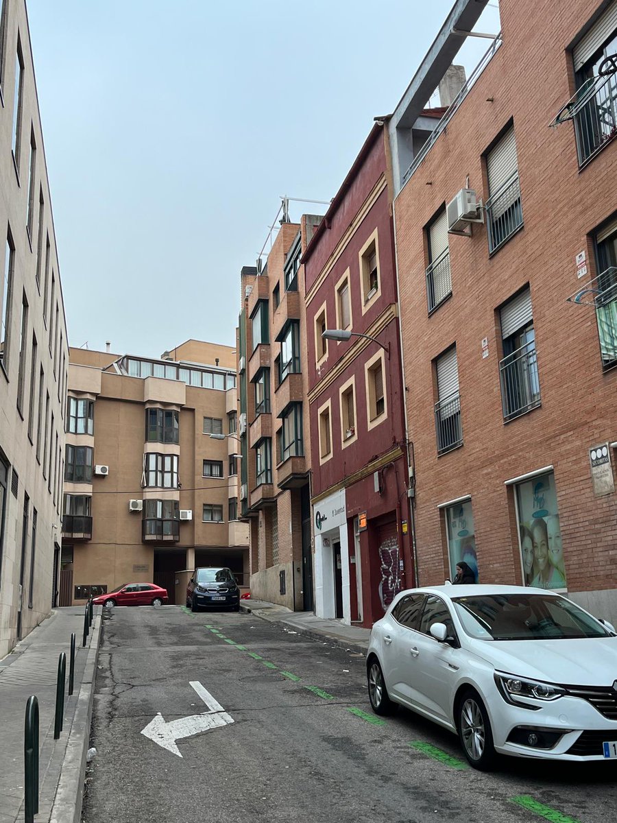 GBCEs's tweet image. Para que la transformación del parque edificado sea una realidad, es necesario que la información llegue a todo el mundo. ¿Sabías que más del 80% de la población no sabe qué es la #EPBD? #TransformAcción 

 cicconstruccion.com/texto-diario/m…