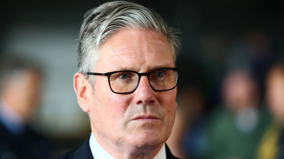 🚨KEIR STARMER TO ALLOW PALETINIANS FROM GAZA TO SETTLE IN UK

67 MP's and Lords have written directly to PM and Home Secretary to set up 'Gaza Family Scheme'

Downing street insiders claim scheme is being written up as we speak

Worst PM ever
How will this end?