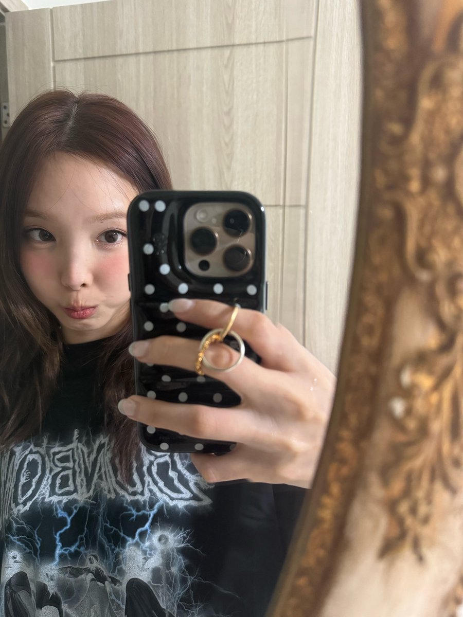 inysbbl's tweet image. [🐰📸] • 250701