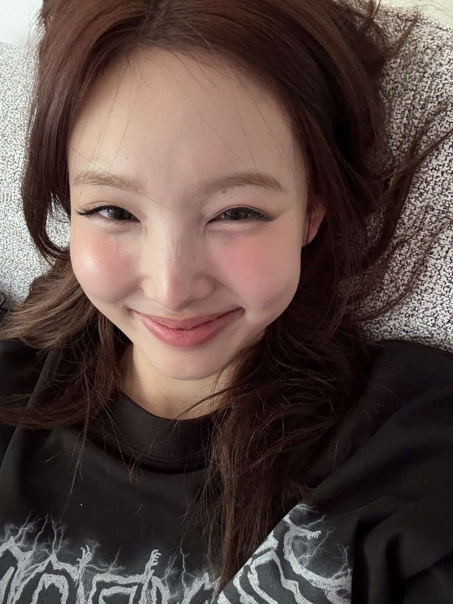 inysbbl's tweet image. [🐰📸] • 250701