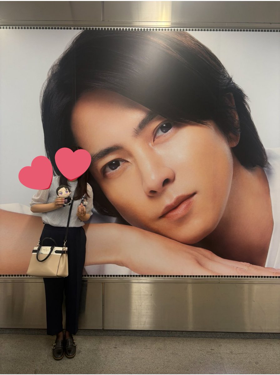 広告ないかなと期待してたら、よきタイミングで渋谷に♡
連絡くれたお智だちに感謝♡

写真撮ろうとしているsweetieさんに声かけたら、ぬいぐるみとかまで貸してくれて優しすぎた♡
そして、お智だちのお智だちという世界だった♡
年末お会いできたら良いな♡
#山下智久
#Straine