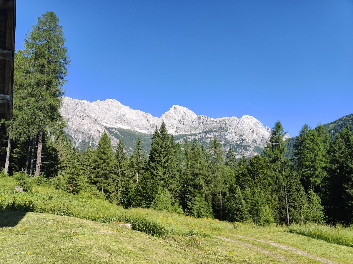 galloforcello2's tweet photo. Lo vedete anche voi il bivacco #grisetti ?
#moiazza
#civetta
#1luglio2025 
#valdizoldo
#belluno https://t.co/3YBMmou7Ne