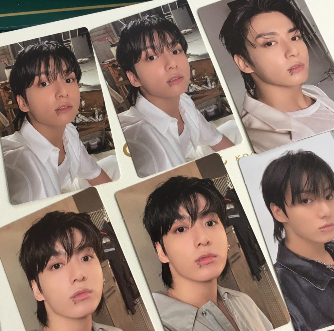 misuecart's tweet photo. my golden pulls 
🖇. #misuebuys ✧ https://t.co/1mw74Cg6o7