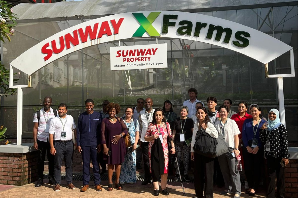 🌏 Introducing REACH: Asia’s new hub for climate &amp; health research! On 24 June, Nazia Ahmad represented Sunway CPH at the ARCH Award Ceremony hosted by Monash Malaysia. From global panels to a visit to Sunway XFarms, it was a week of action, ideas &amp; collaboration. 💡