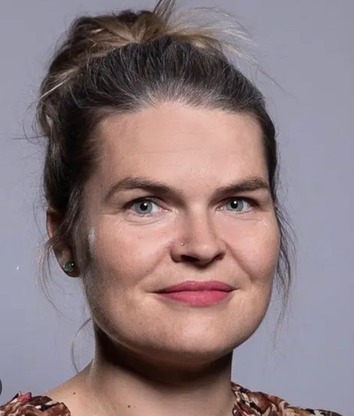 LinkedIn heeft de account gewist van Berber van der Woude, voorzitter van <a href="/TheRightsForum/">The Rights Forum</a>. Intelligente en scherpe stem in het NL Israël/Palestina debat is hiermee tot zwijgen gebracht. Klassieke vorm van censuur. #FreedomOfSpeech