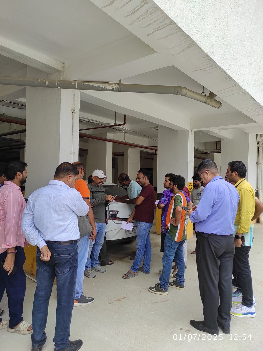 Amrapali Dream Valley - 2 AOA (@dv2aoa) on Twitter photo We are writing to bring to your attention a serious issue. Mr. Mukesh Tale(NBCC), along with the GLCC Builder, has cut off the power supply to the five towers where over 70 families have been relocated.
<a href="/OfficialNBCC/">NBCC (India) Limited</a> <a href="/112UttarPradesh/">Call 112</a> <a href="/noidapolice/">POLICE COMMISSIONERATE GAUTAM BUDDH NAGAR</a> <a href="/noida_authority/">NOIDA Authority</a> We are writing to bring to your attention a serious issue. Mr. Mukesh Tale(NBCC), along with the GLCC Builder, has cut off the power supply to the five towers where over 70 families have been relocated.
<a href="/OfficialNBCC/">NBCC (India) Limited</a> <a href="/112UttarPradesh/">Call 112</a> <a href="/noidapolice/">POLICE COMMISSIONERATE GAUTAM BUDDH NAGAR</a> <a href="/noida_authority/">NOIDA Authority</a>