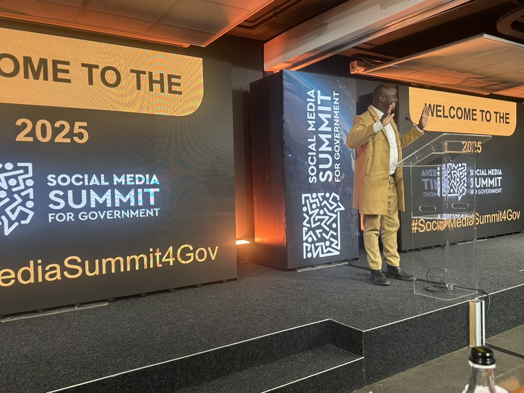 The new director for <a href="/Centre4Data/">UJ's Centre 4 Data & Digital Comms</a> Dr Sifiso Zondo saying few words as we begin day 2 of #SocialMediaSummit4Gov
