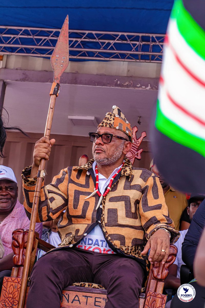 SergeKanyinda13's tweet photo. 👑 Intronisation à Limete !  
Le Sénateur @MulumbaGecoco a été officiellement intronisé comme Roi Mulumba de Limete, marquant ainsi une nouvelle étape symbolique dans son engagement auprès de la Population kinoise. https://t.co/JVL1OdLRpB