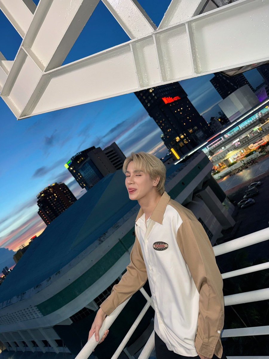 smart_csnp's tweet image. 🤙🏻✨

#smartchisanupong 
#csnp_21 #wearesyra 
#auralis